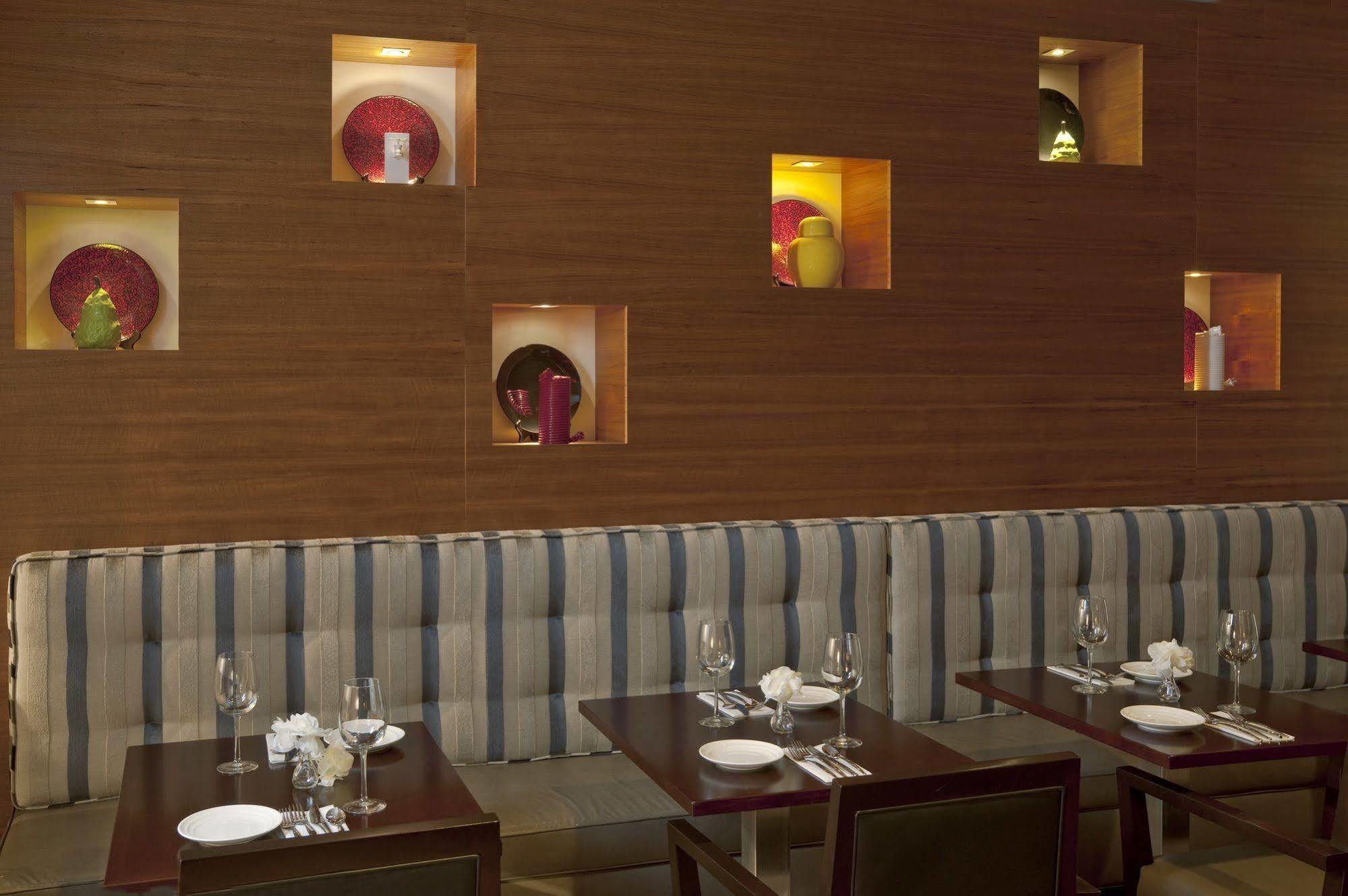 Six South St. Hotel Hanover Restoran foto